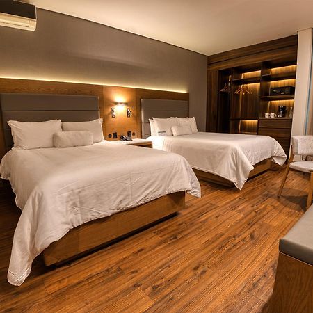 Victoria Ejecutivo Hotell Guadalajara Exteriör bild