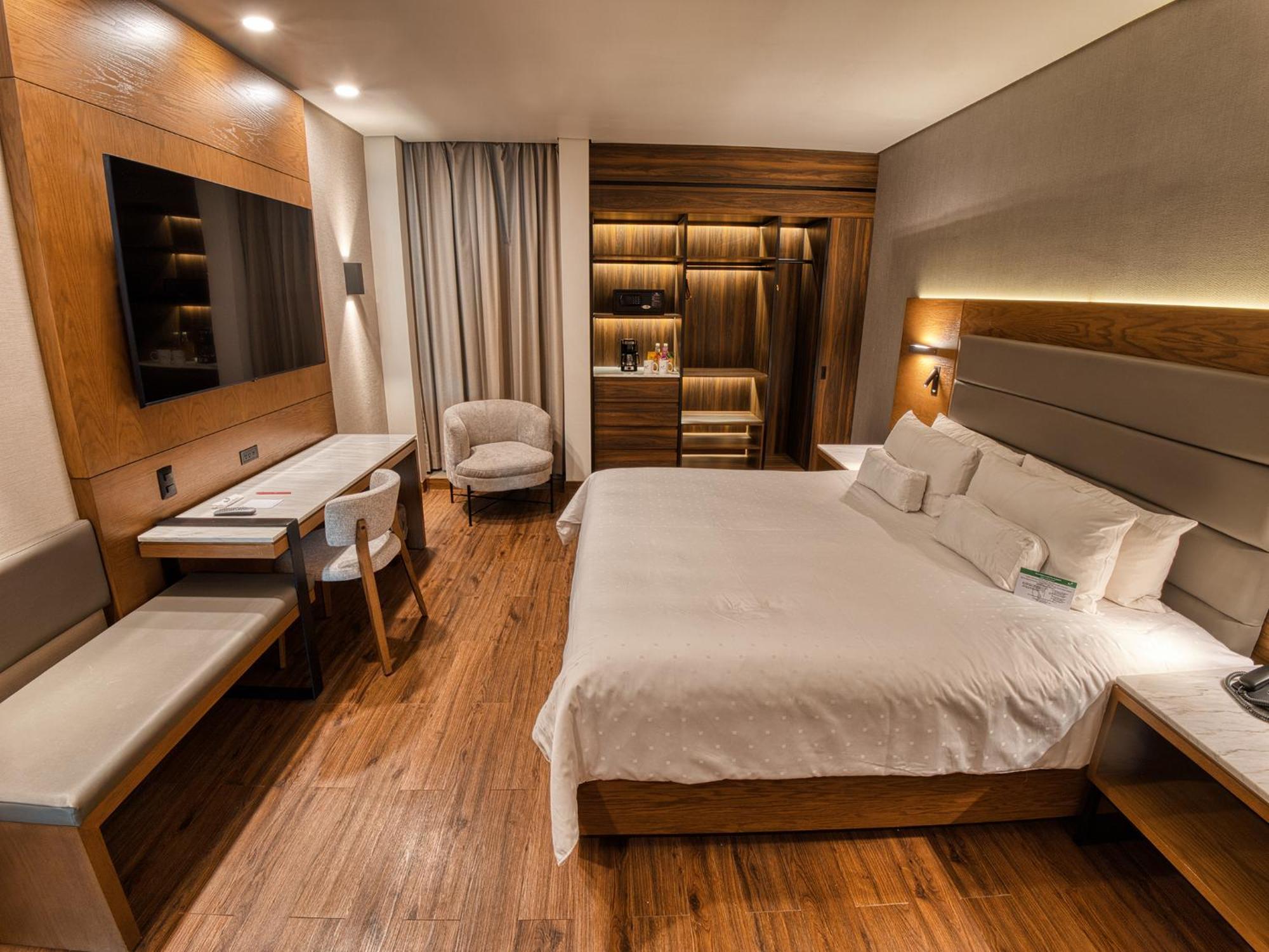 Victoria Ejecutivo Hotell Guadalajara Exteriör bild